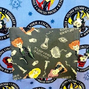 HOCUS POCUS ADULT APRON